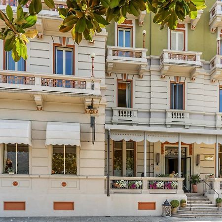 Hotel Rooms Lago Maggiore Verbania Exterior photo