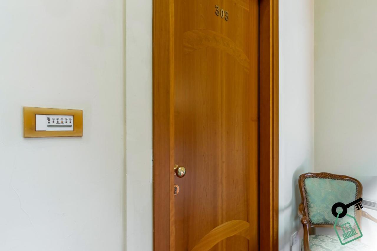 Hotel Rooms Lago Maggiore Verbania Exterior photo